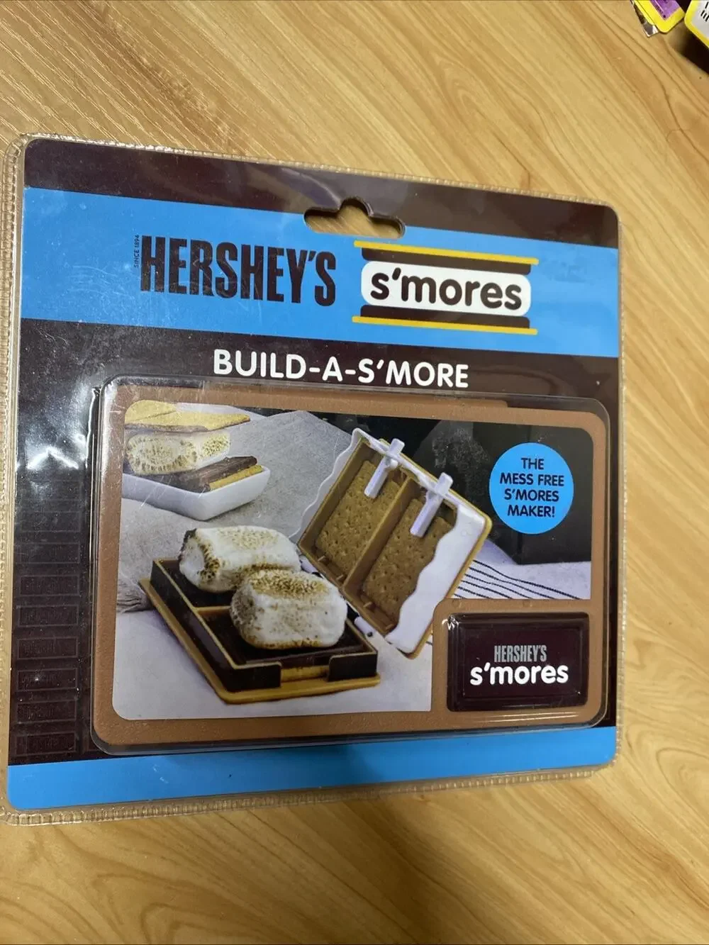 Hershey's Chocolate S'mores Buddy Brand New Smore Camping Cooking Kit Outdoors